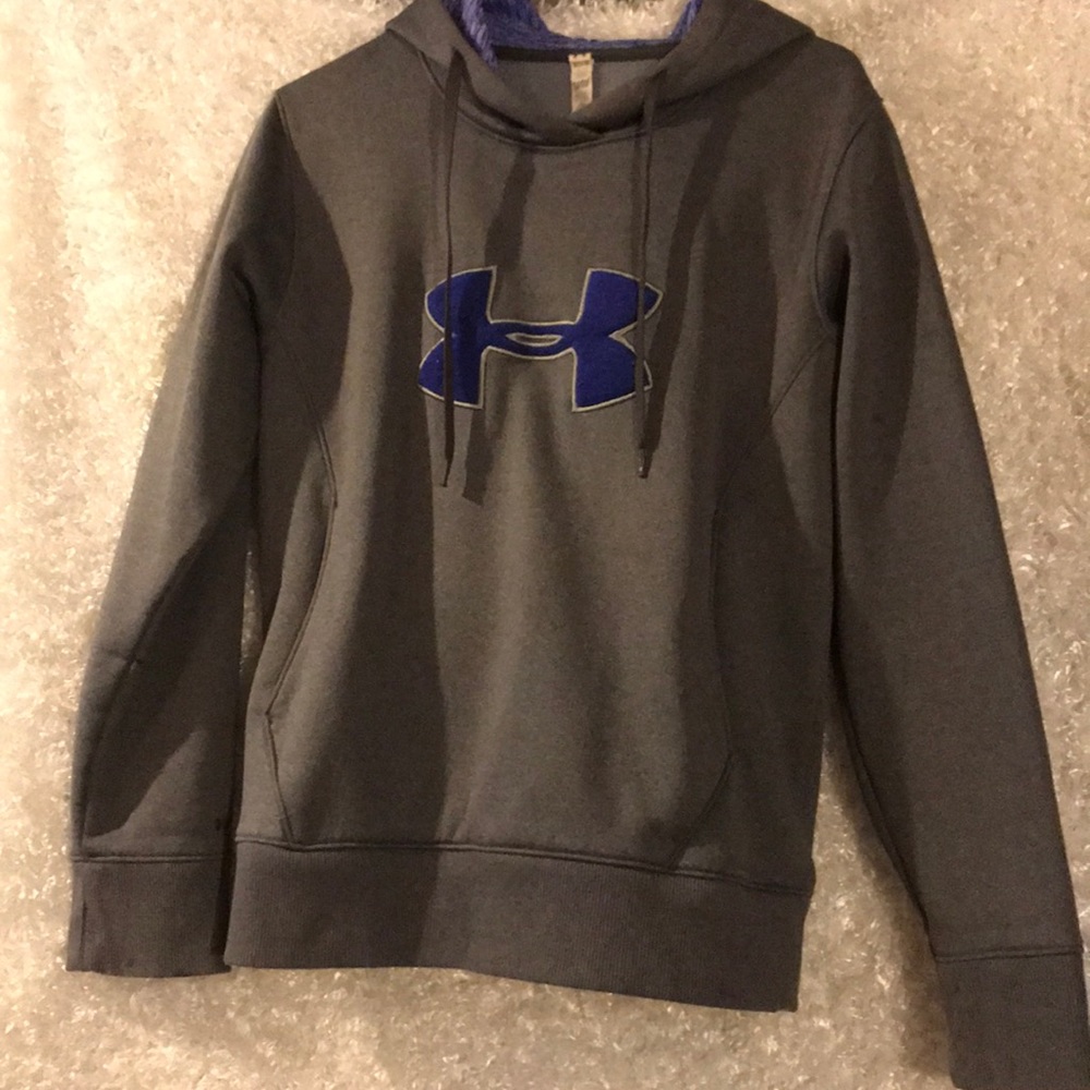 Under Armour sweatshirt